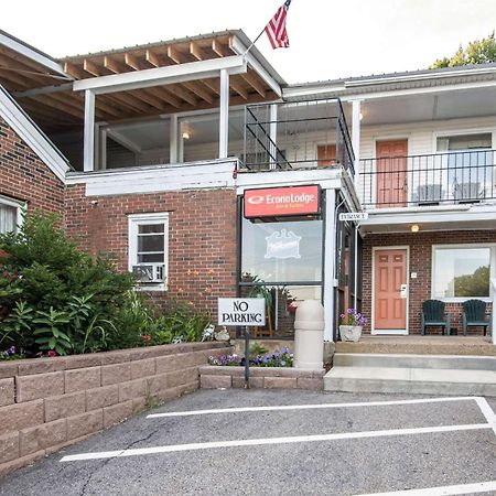 Tiltonlodge Inn & Suites Exterior foto